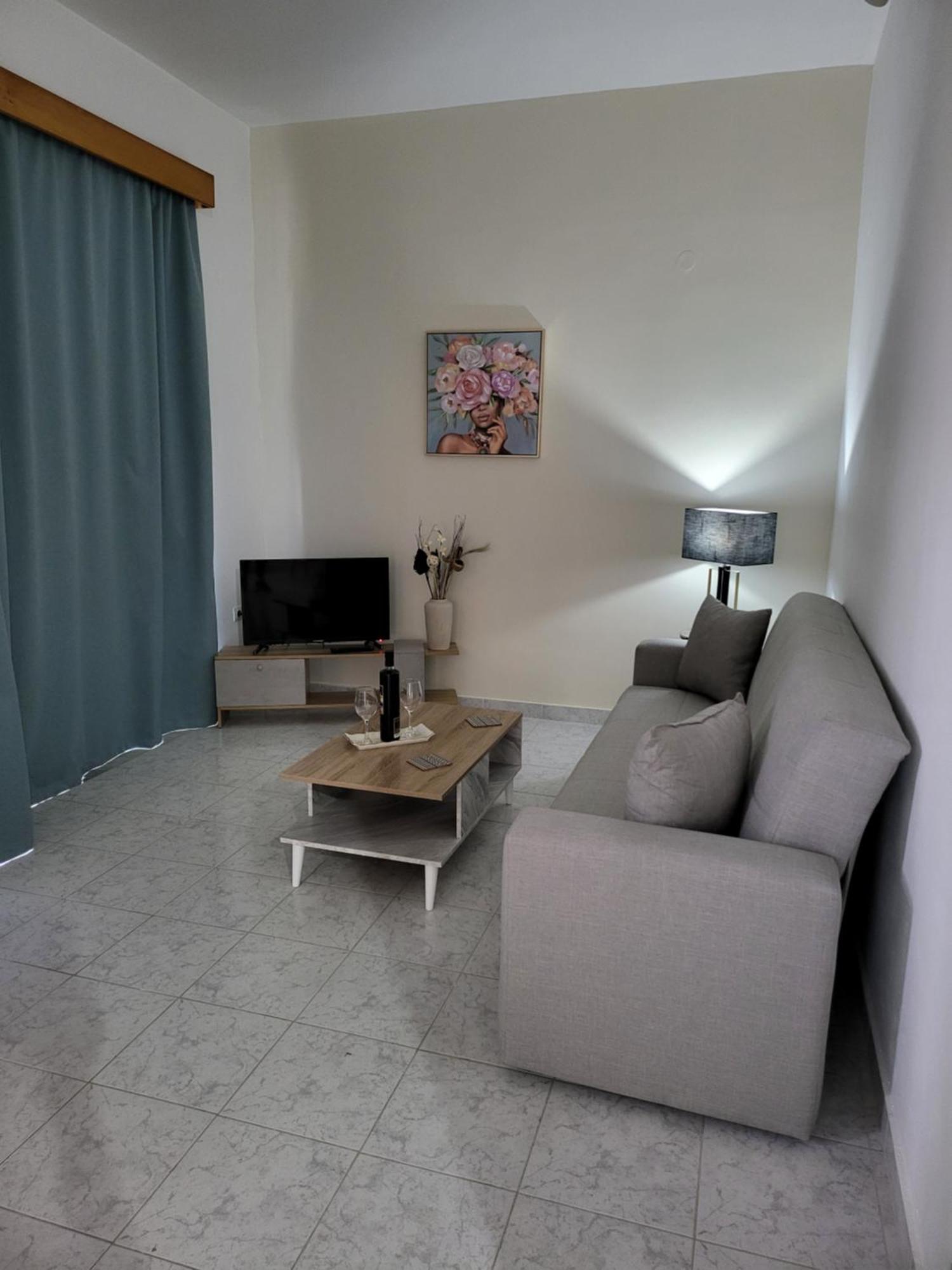 Pyrgos Hotel Apartments Kremasti  Exterior photo