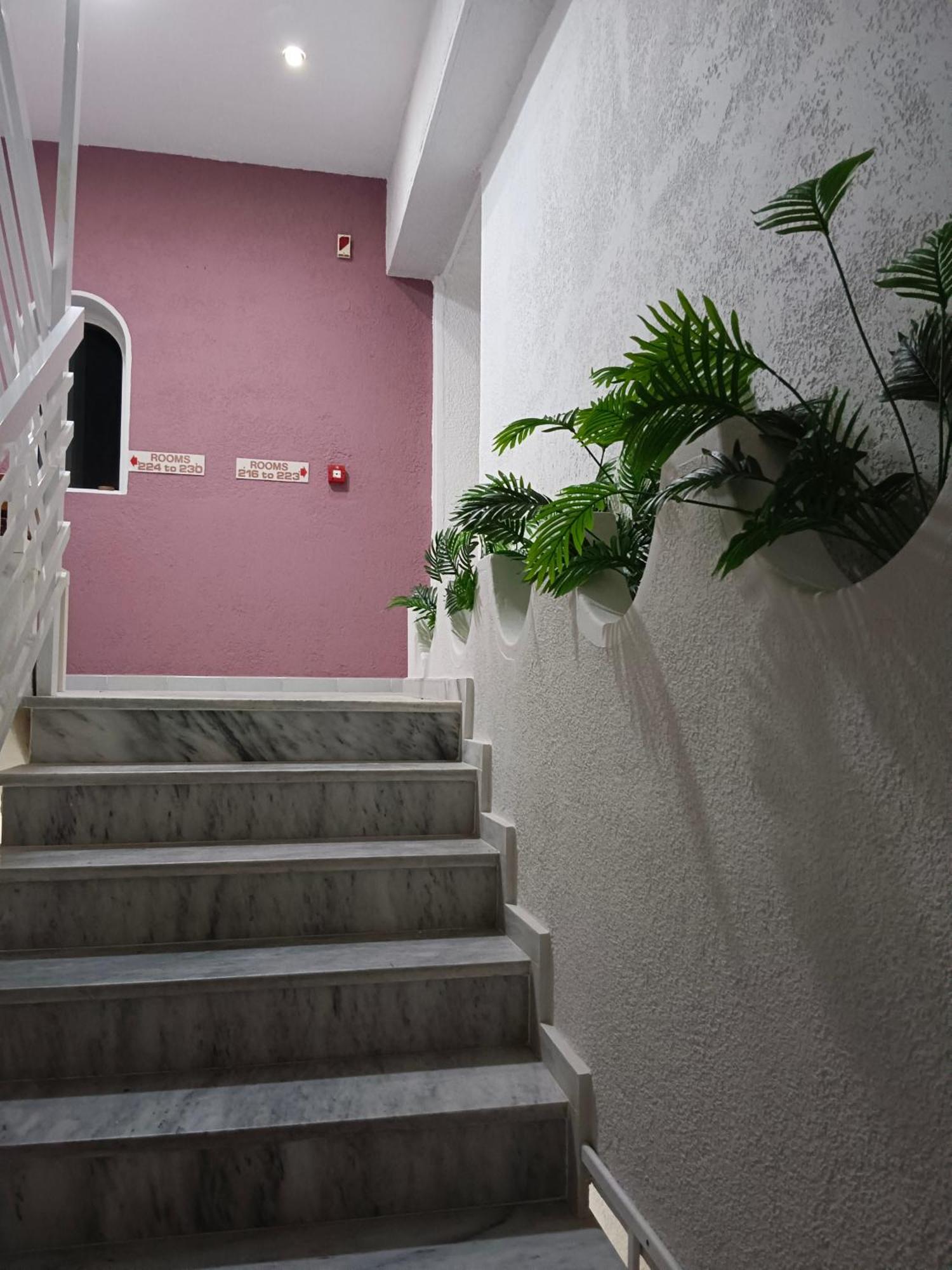 Pyrgos Hotel Apartments Kremasti  Exterior photo